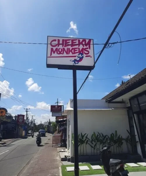 Jasa pembuatan huruf timbul Bali galeri (6) Pembuatan Neon box custom Bali